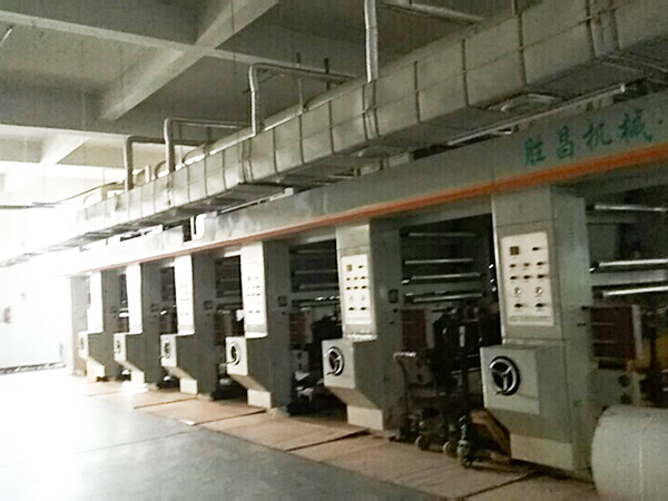 勝昌燙金機(jī)操作簡(jiǎn)單，生產(chǎn)效率高