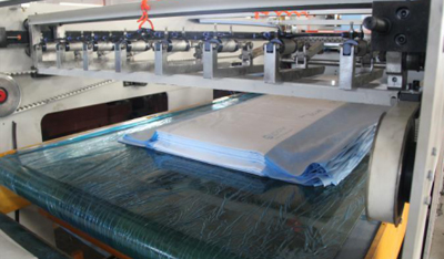 全自動(dòng)橫切機(jī)-輸送帶，成品整理，折射光電